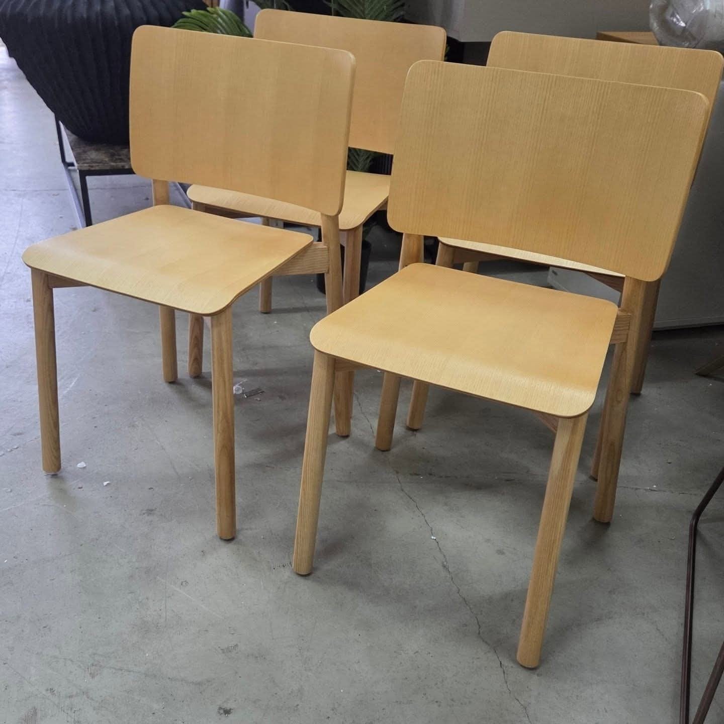 4x Eetkamerstoel Karel Essenhout van Woood, Ophalen, Onbekend, Nieuw, Vier