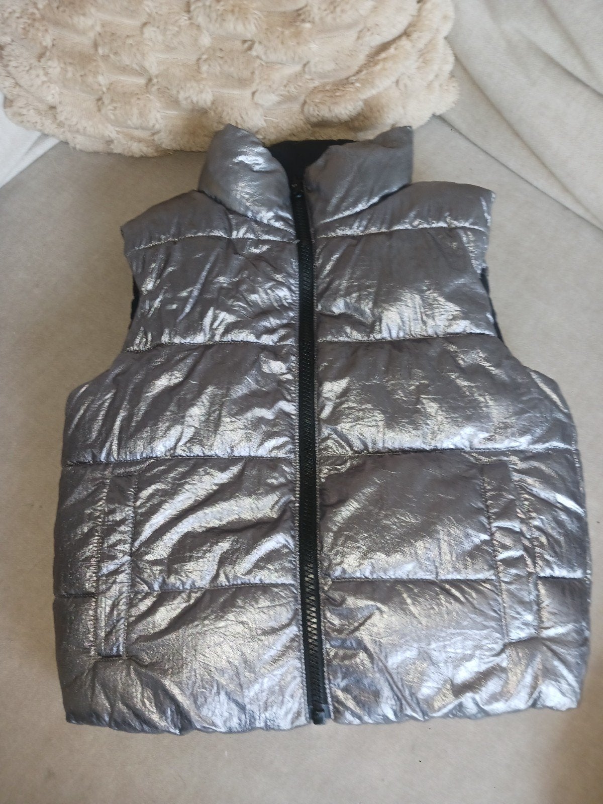 Omkeerbare Bodywarmer Zilver/Zwart - Maat 128 (7-8 jaar), Ophalen, Zo goed als nieuw, Primarkt, Jongen of Meisje