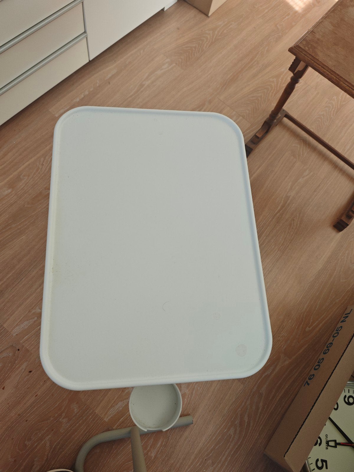 Ikea BJÖRKÅSEN Laptophouder - wit Verstelbaar & Opvouwbaar, Computers en Software, Ophalen, Gebruikt