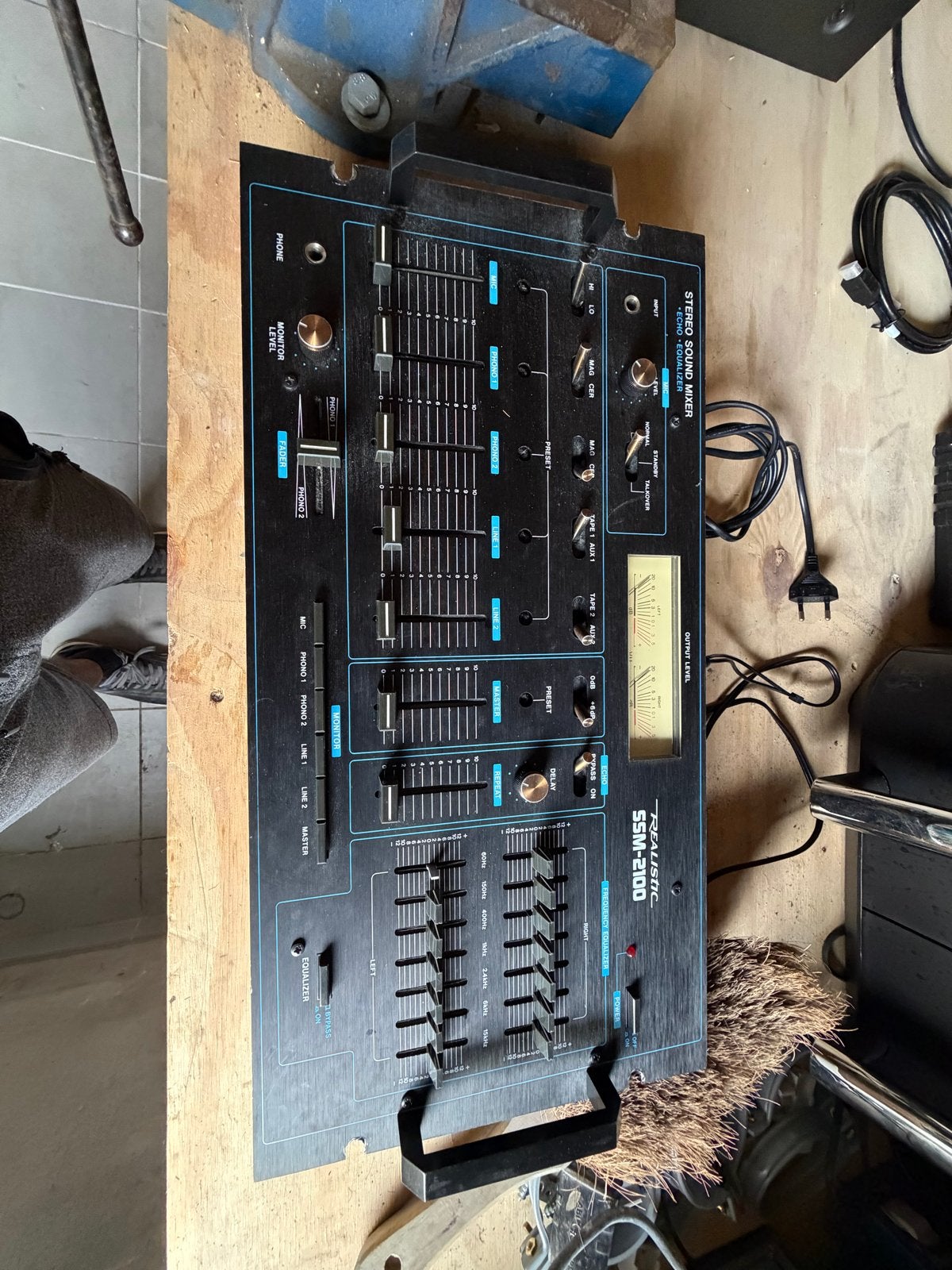 Teac Teacamerica SSM-2100 Stereo Sound Mixer, Ophalen of Verzenden, Gebruikt, Minder dan 5 kanalen, Microfooningang