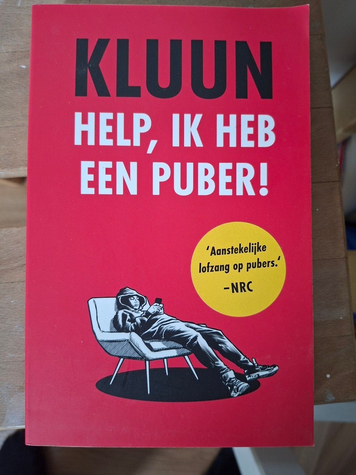 Kluun - Help, ik heb een puber!, Boeken, Ophalen of Verzenden, Zo goed als nieuw, Opvoeding vanaf 10 jaar, Kluun