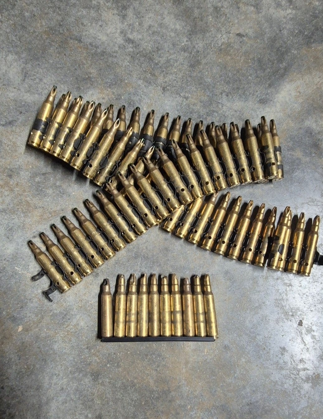 Munitieband 5.56x45mm blank - Decoratief, Ophalen of Verzenden, Landmacht, Hulzen of Bodemvondsten