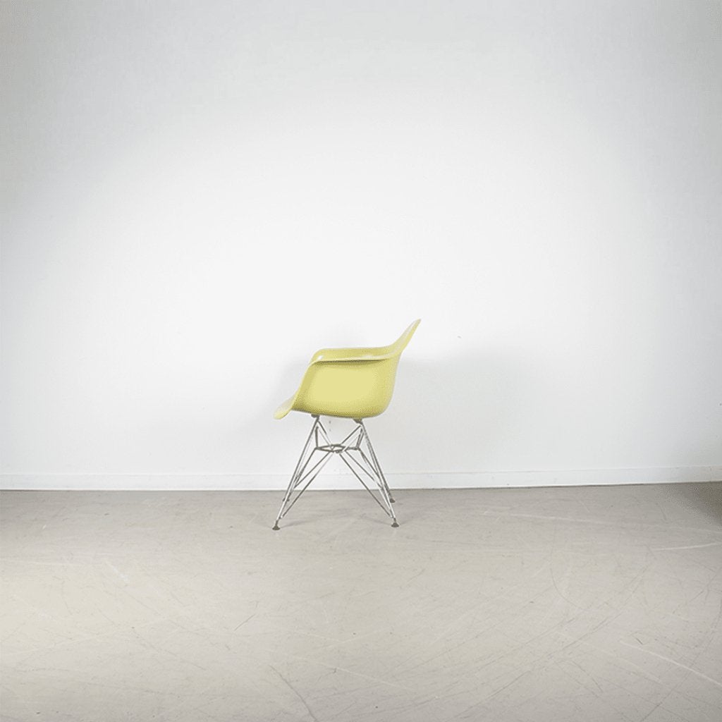 24x Vitra Eames DAR Stoel Limoen Kunststof - Chroom, Vitra, Zo goed als nieuw, Niet ingevuld, Niet ingevuld