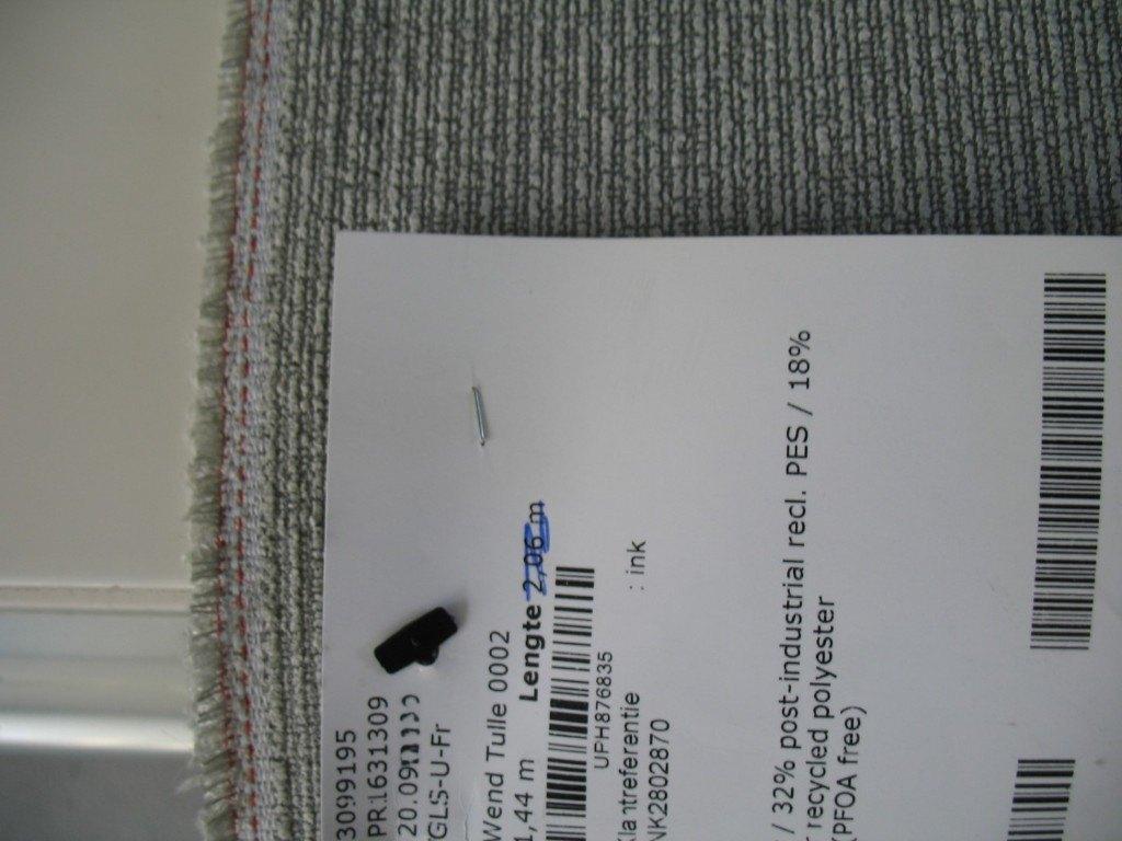 Kvadrat Wend Tulle 002; grijstinten; 2,3 meter meubelstof, Overige materialen, 120 cm of meer, Ophalen of Verzenden, Grijs