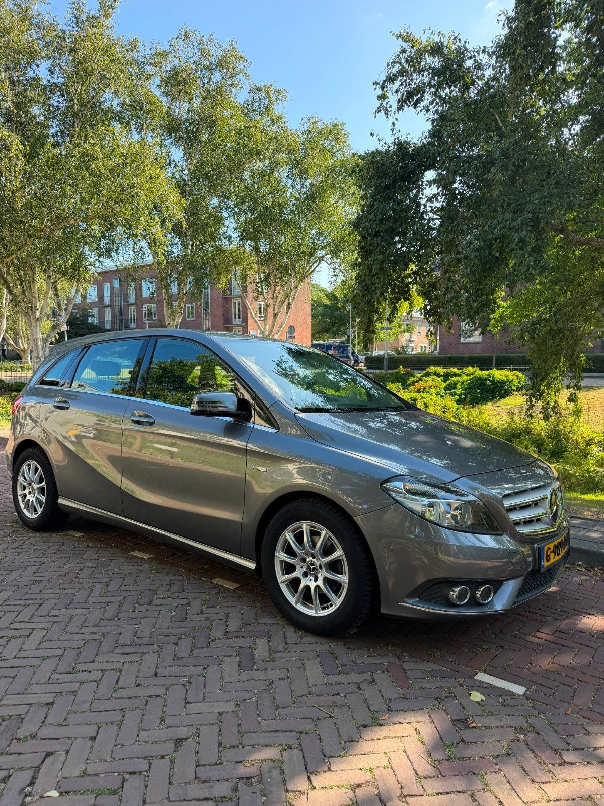 Mercedes-Benz B-Klasse 1.6 B180 5DRS Blue EFF 2012 Grijs, Auto's, Mercedes-Benz, Voorwielaandrijving, Stof, 4 cilinders, 122 pk