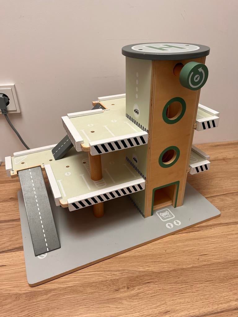 Houten Autogarage HEMA - Leuke Speelgoedgarage, Ophalen of Verzenden, Zo goed als nieuw
