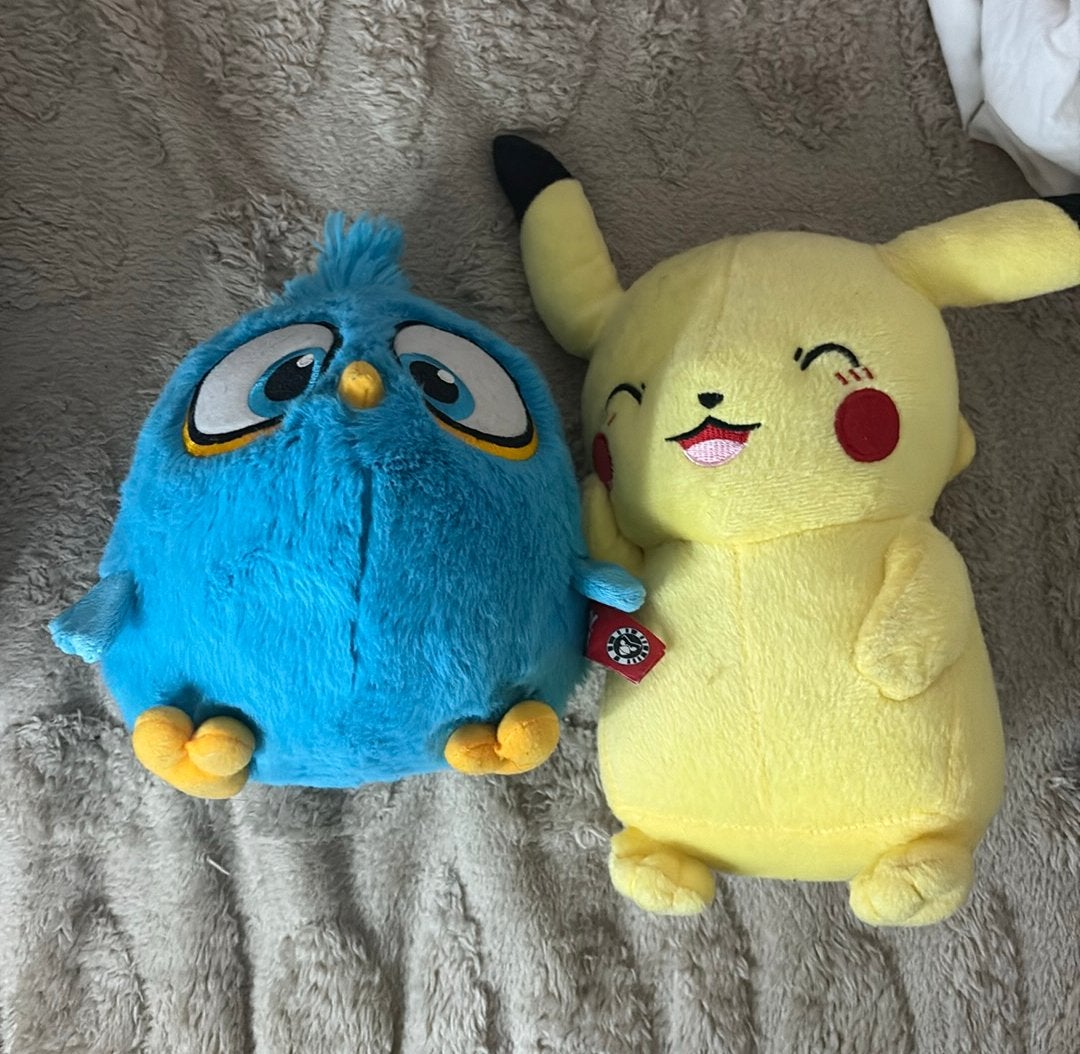 Pikachu & angry bird, Ophalen, Zo goed als nieuw, Overige typen