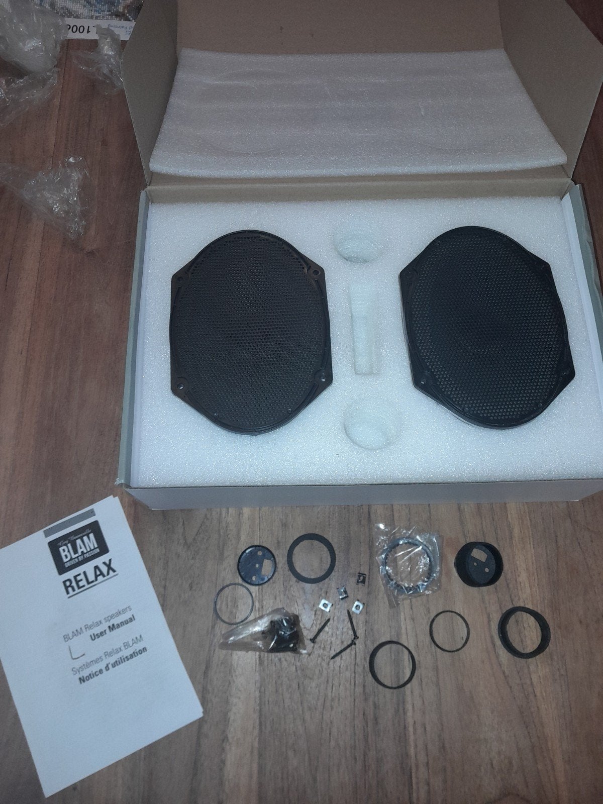 Blam relax speakers auto 570, Auto diversen, Ophalen of Verzenden