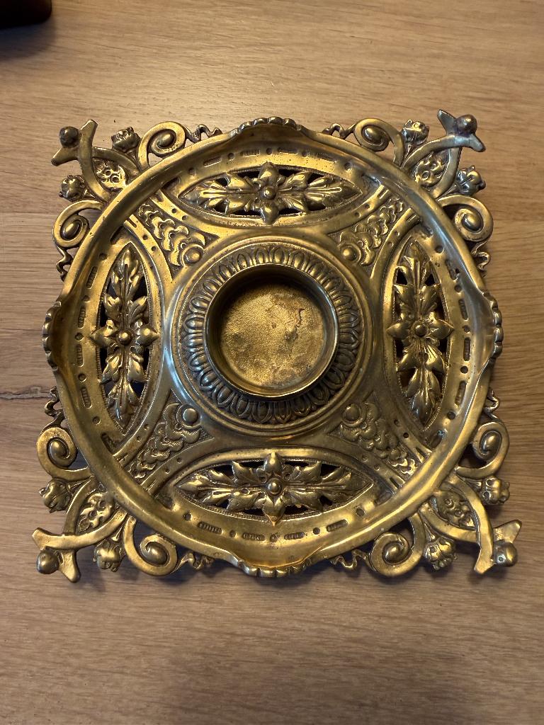 Antieke messing onderzetter, Ophalen of Verzenden, Koper