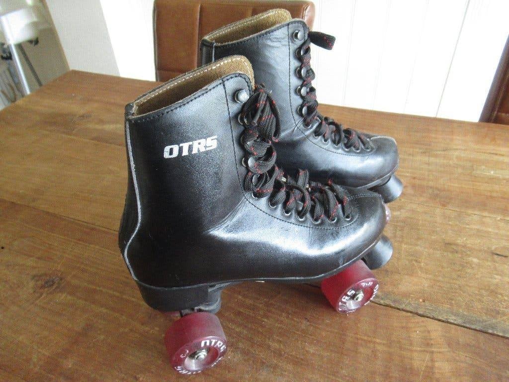 OTRS Leren professional rolschaatsen skeelers Skates maat 39, Sport en Fitness, Skeelers, Ophalen of Verzenden, Zo goed als nieuw
