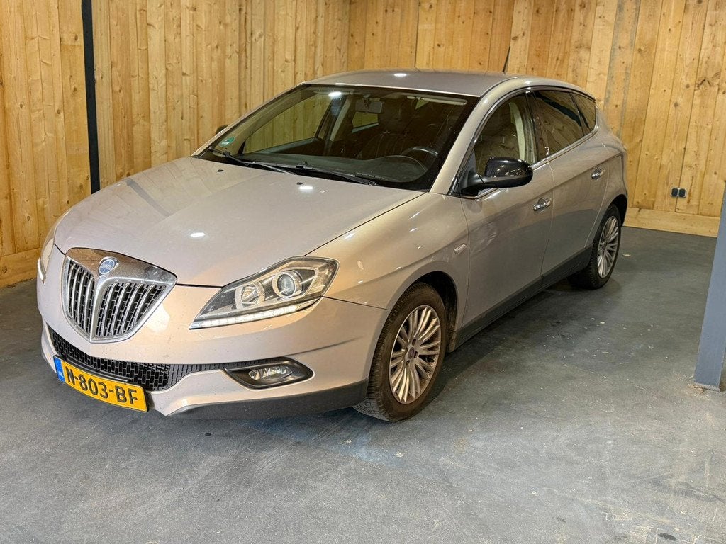 Lancia Delta 1.6-16V Argento 2010 1.6 Airco 5-Deurs, Euro 5, Gebruikt, 4 cilinders, 116 pk