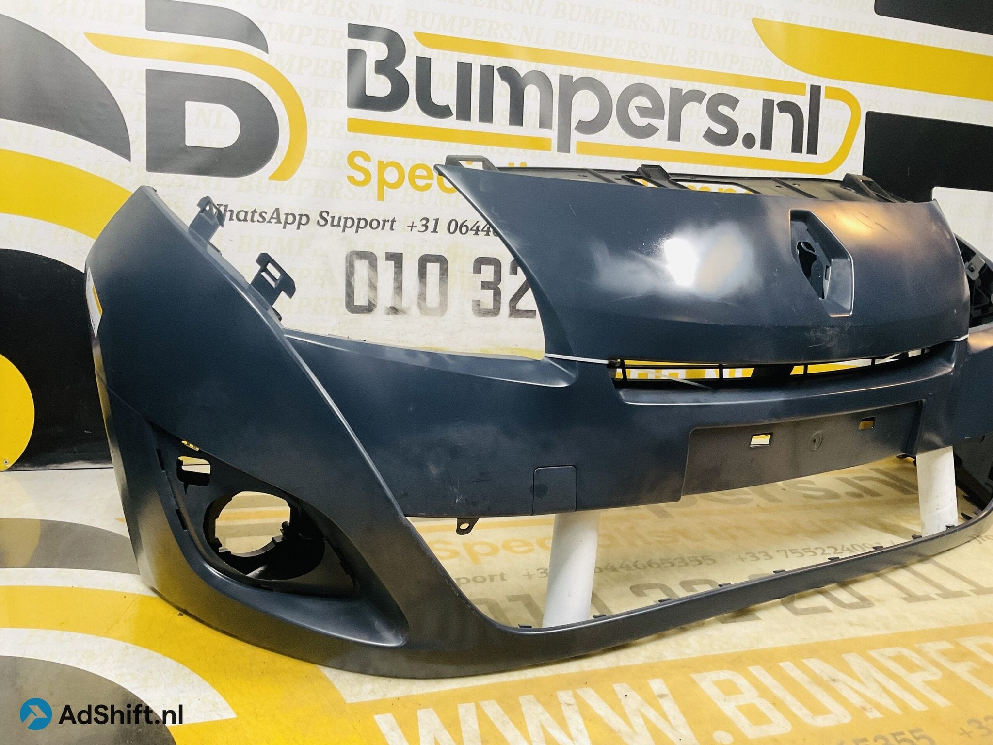 BUMPER Renault Scenic 3 2009-2012 VOORBUMPER 2-F6-11710z, Bumper