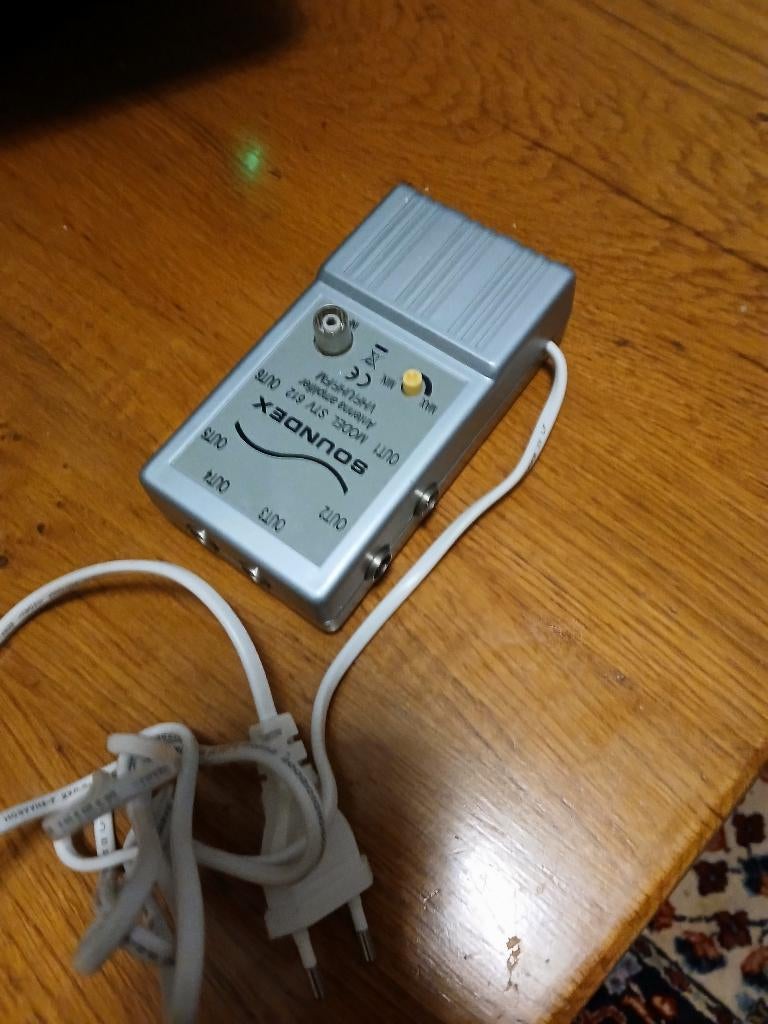 Soundex STV 612 Antenneversterker, Ophalen of Verzenden, Zo goed als nieuw