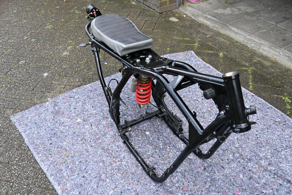 Honda Frame met kenteken, Motoren, Ophalen, Gebruikt