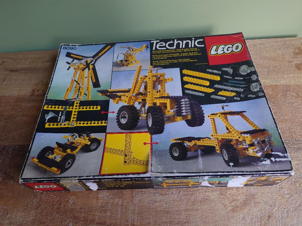 Lego Technic 8090 Universal Building Set – met doos, Ophalen of Verzenden, Gebruikt, Complete set, Lego
