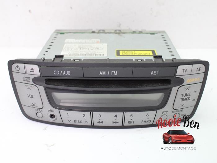 Radio CD Speler van een Toyota Aygo, Gebruikt, -, -, Ophalen of Verzenden