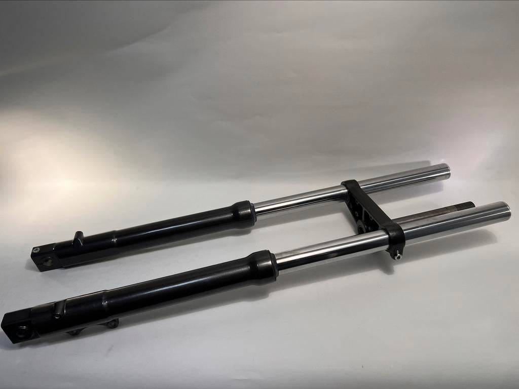 Voorvork 37MM voor Derbi SM X-Race X-Treme en Gilera SMT