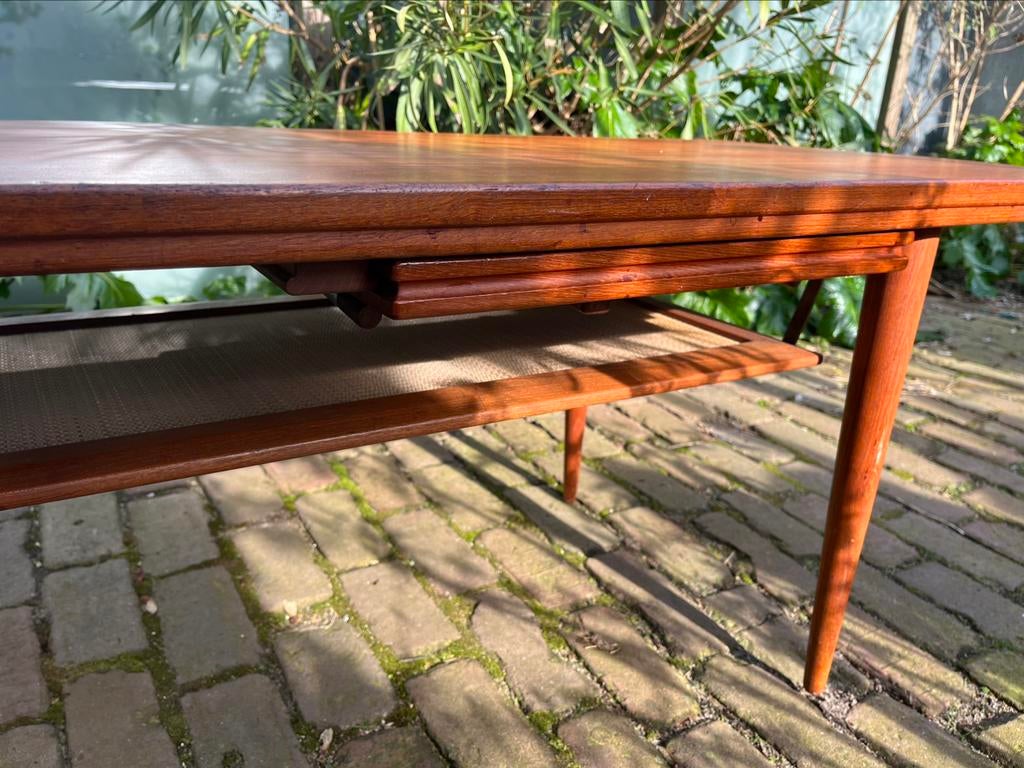 Danish Design Teakhout. Sixties + tafeltje+ lectuurschap, Huis en Inrichting, Tafels | Salontafels, Ophalen, Gebruikt, 50 tot 100 cm