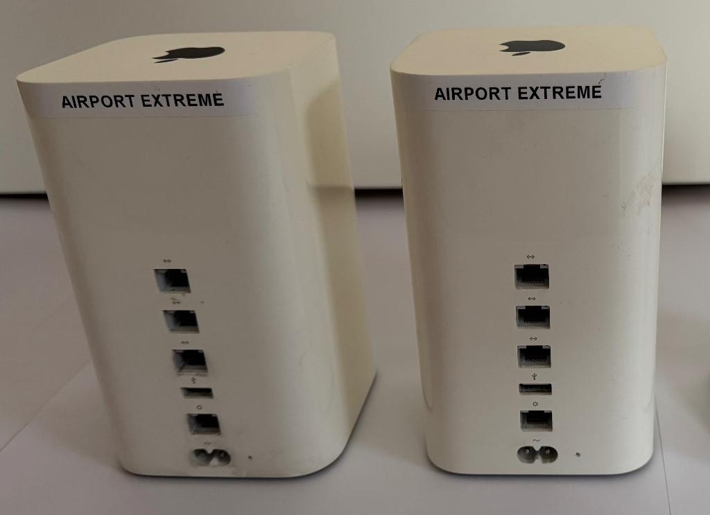 2x  Apple AirPort Extreme, Computers en Software, Routers en Modems, Gebruikt, Router, Ophalen of Verzenden
