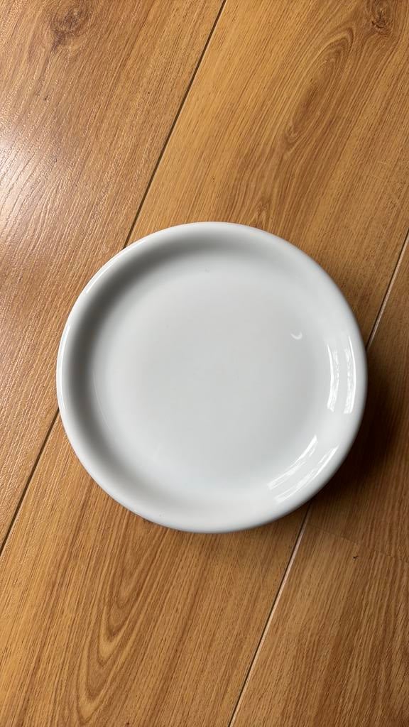 Ikea Rondo servies 19 cm ontbijtbordjes 5 stuks, Gebruikt, Ophalen of Verzenden, Bord(en), Effen