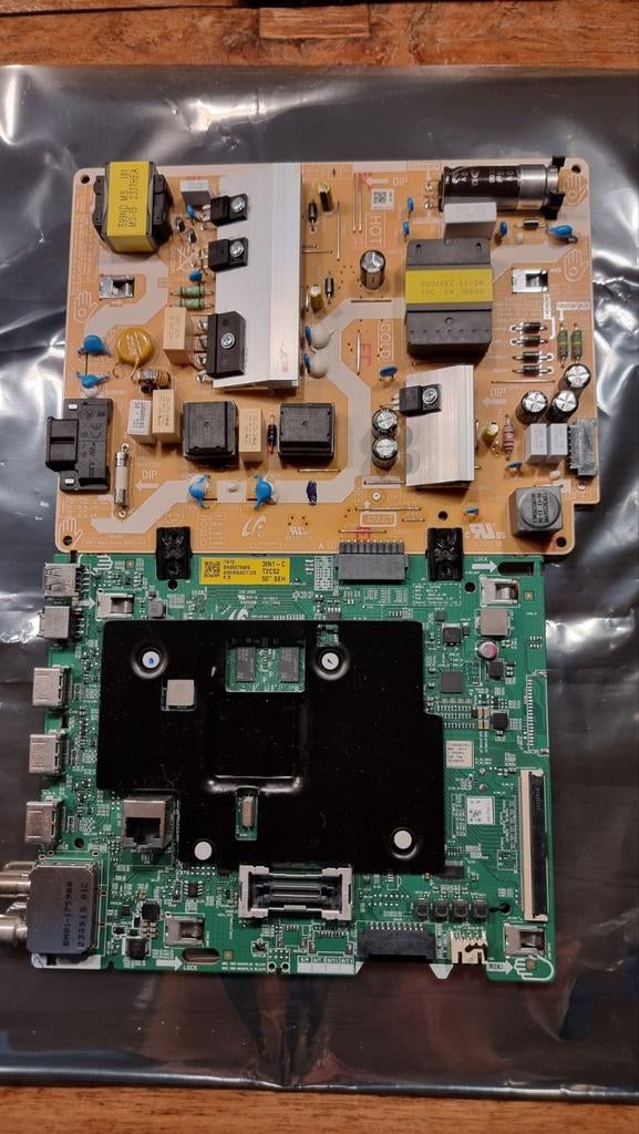 4 x Samsung UE50CU7172UXXH Mainboard + Voeding - Gebruikt, Computers en Software, Moederborden, Onbekend, Overige soorten, Ophalen of Verzenden