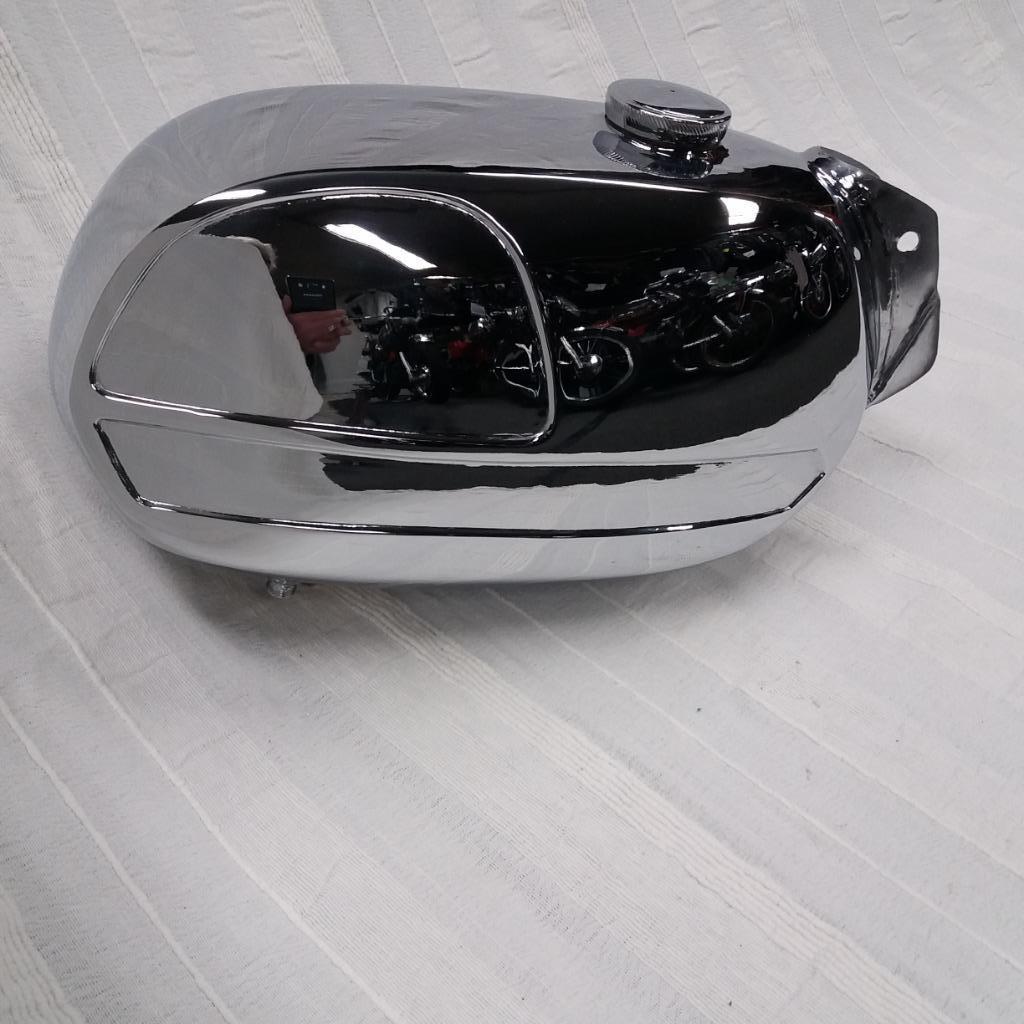 Kreidler  A-Tank model 1973/75 RM/RS chroom € 360,00, Fietsen en Brommers, Brommeronderdelen | Kreidler, Tank, Nieuw, Ap.deroue@planet.nl
