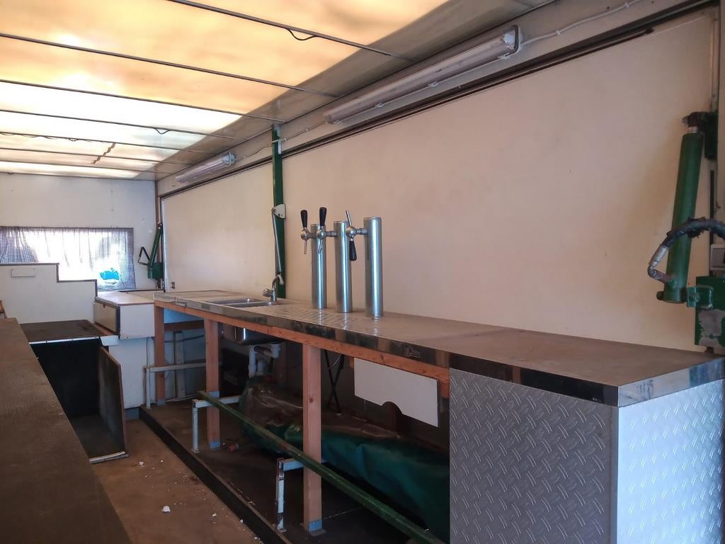 Tapwagen verkoopwagen  be trailer be oplegger race trailer, Ophalen
