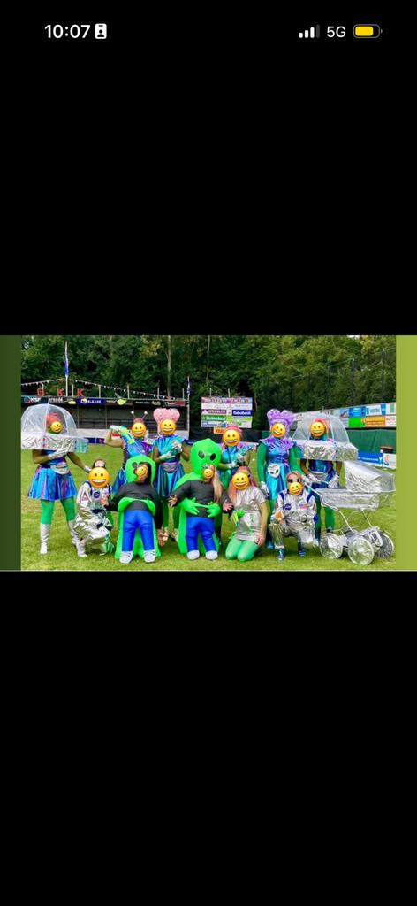 Carnavalskleding set van 9, Eén persoon