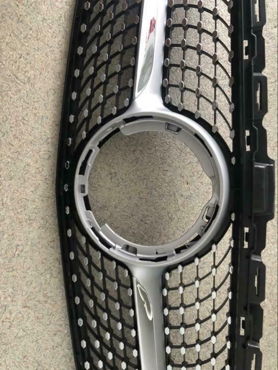 Amg gril C43 W117 W176 W447 W212 W213 W204 W177 diamond AMG, Ophalen, Voor, Mercedes-Benz, Nieuw