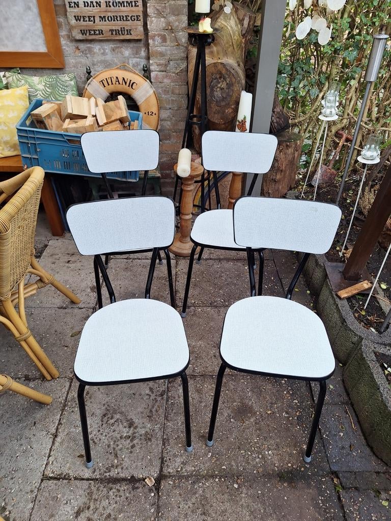 4 Vintage keukenstoelen voor 20 euro, Ophalen, Overige kleuren, Vier