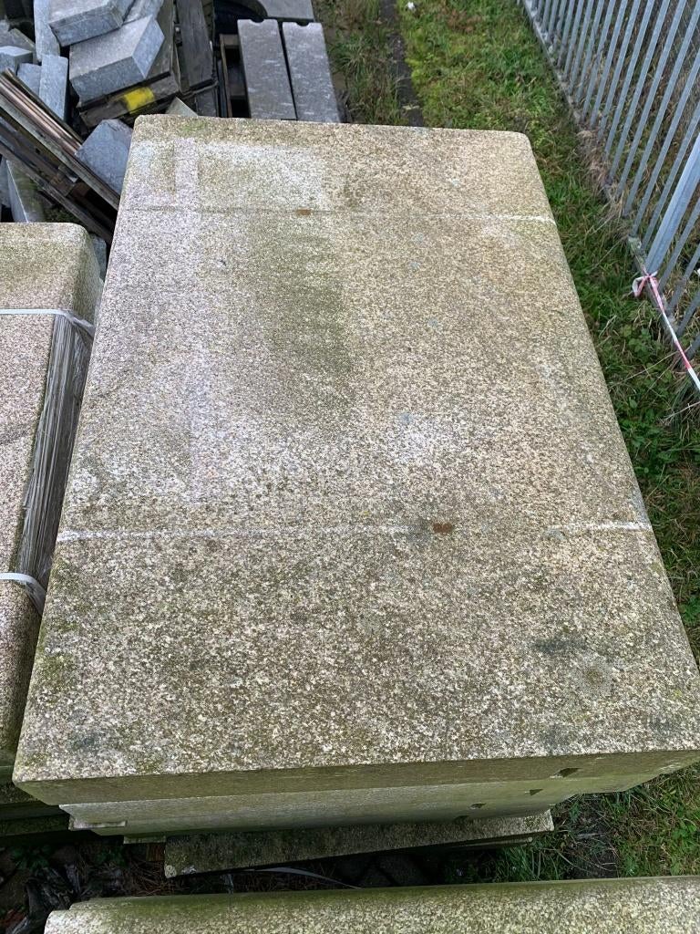 Graniet natuursteen traptrede/ plateau, Tuin en Terras, Ophalen, Gebruikt, 100 tot 200 cm, Blok
