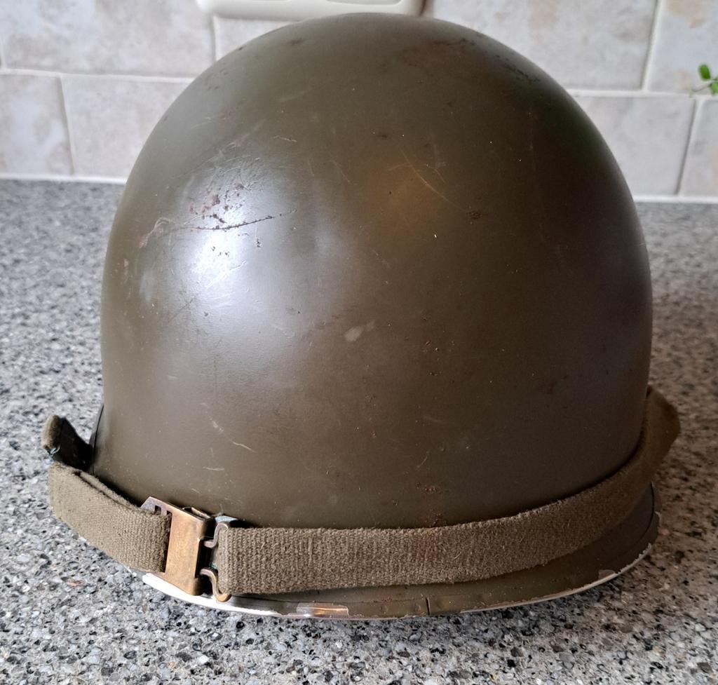 Nederlandse of Amerikaanse legerhelm buitenhelm militaire, Verzamelen, Militaria | Algemeen, Ophalen of Verzenden, Landmacht, Overige gebieden
