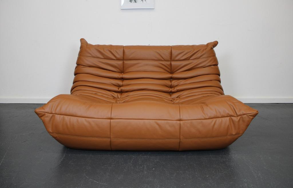 Ligne Roset Togo 2-zits, cognac leer, Ophalen, Minder dan 150 cm, Nieuw, Tweepersoons