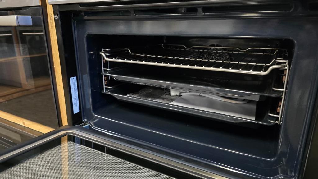 Siemens inbouw combi-magnetron CM724G1B1S //DEMOMODEL//, Ophalen, Minder dan 45 cm, Oven, Refurbished