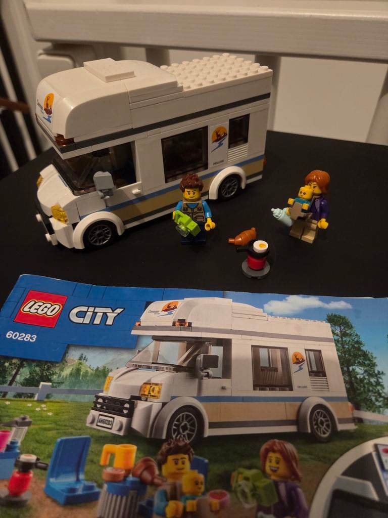 Lego city 60283 camper, Ophalen of Verzenden, Zo goed als nieuw