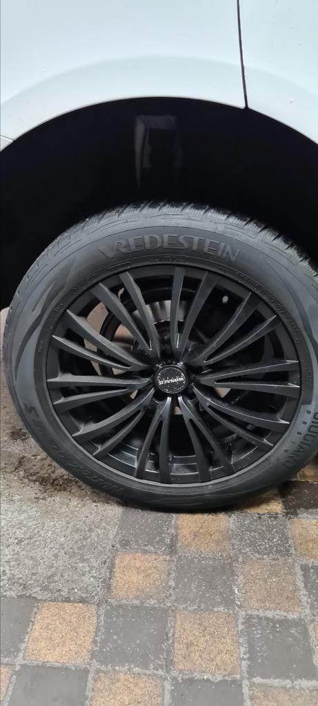 19 inch winterset 4 banden met randen 255/50 merk vredestein, 19 inch, Gebruikt, 255 mm, Band(en)
