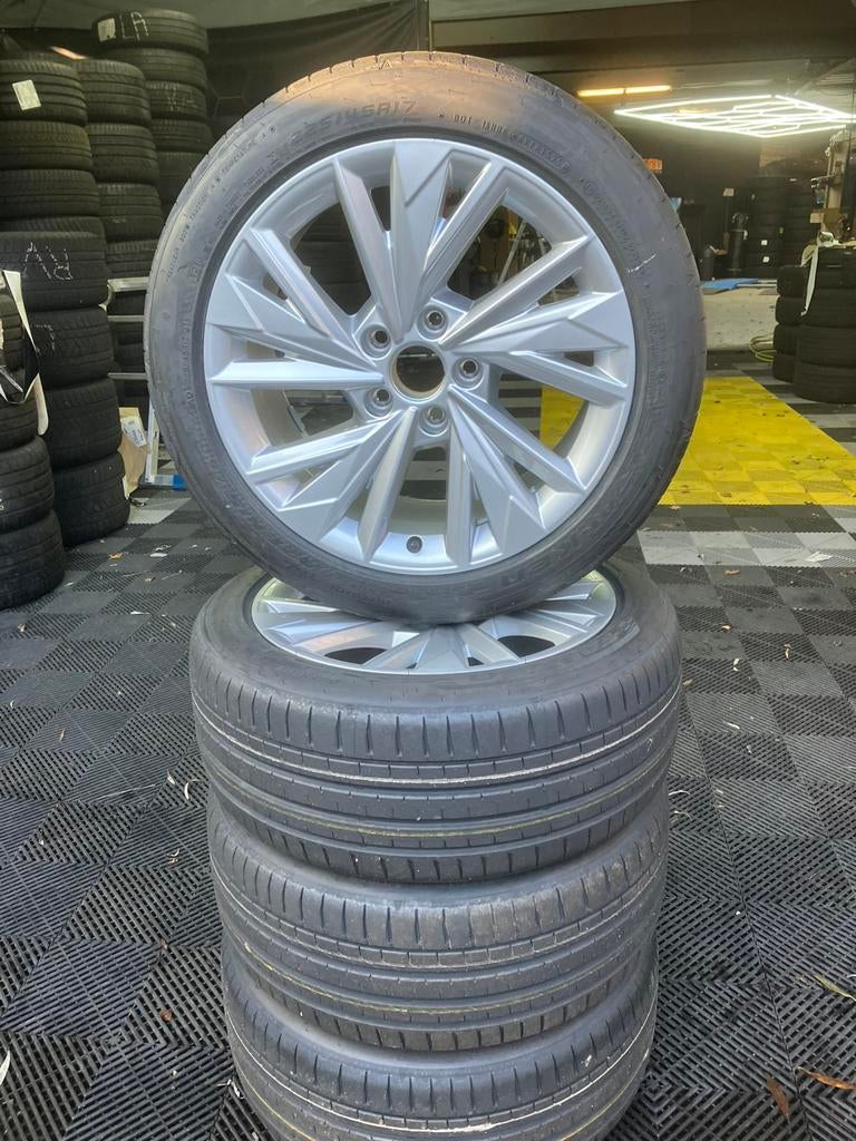 17 inch originele Audi A3 velgen met zomerbanden - Nieuw, Auto-onderdelen, Banden en Velgen, Banden en Velgen, Zomerbanden, 17 inch