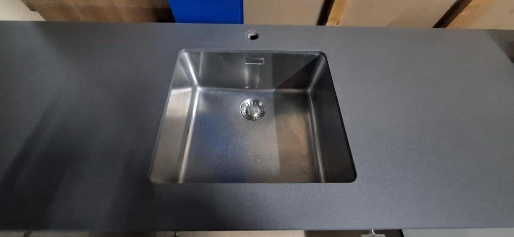 Complete keuken Compleet met APP 120Keukens op voorraad 2861, Ophalen of Verzenden, Zo goed als nieuw, Hoekkeuken, Met kookeiland