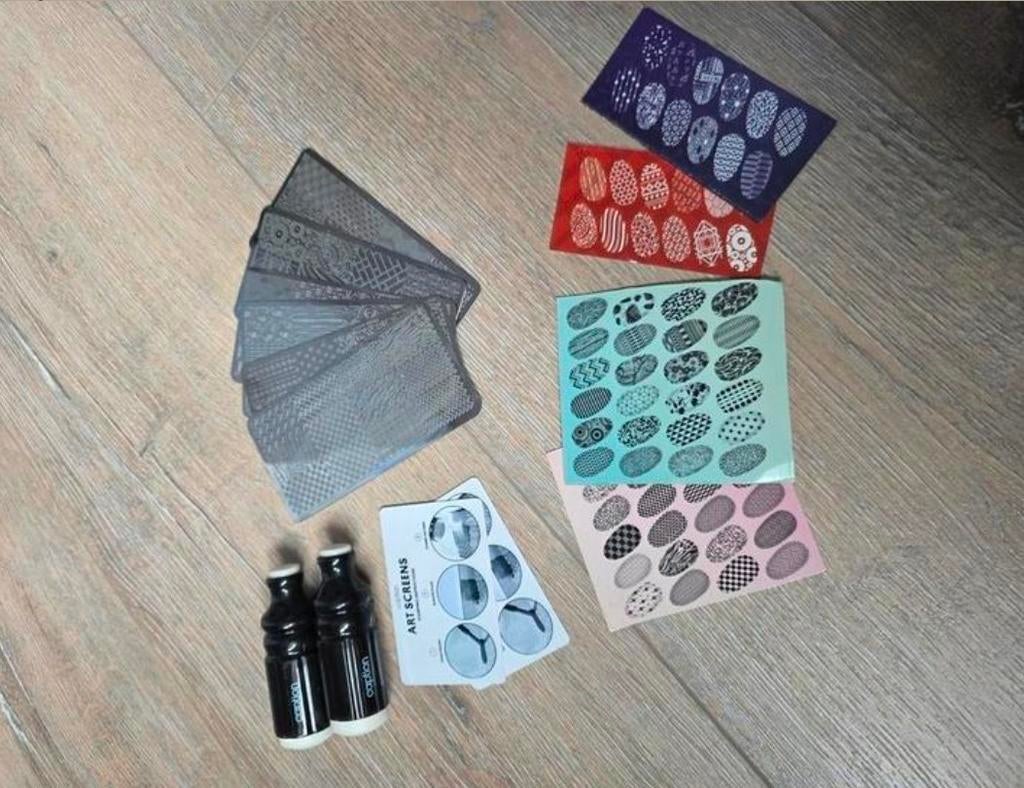 Young Nails Caption Nail Art Printplaten Set, Sieraden, Tassen en Uiterlijk, Uiterlijk | Cosmetica en Make-up, Overige kleuren