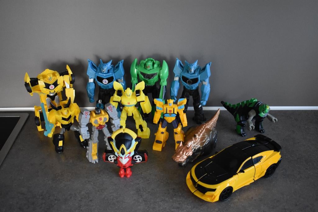 Transformers verzameling voor de jongere fan 12x, Verzamelen, Transformers, Overige generaties, Ophalen of Verzenden, Gebruikt