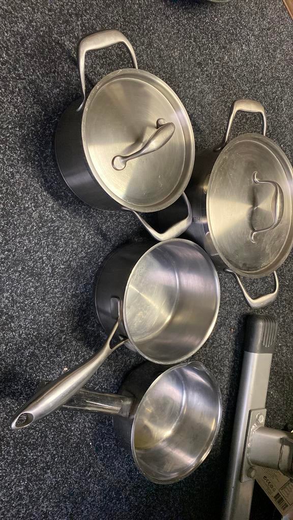 Herman pannen 5 totaal, Huis en Inrichting, Keuken | Potten en Pannen, Ophalen of Verzenden, Zo goed als nieuw, Rvs, Pannenset