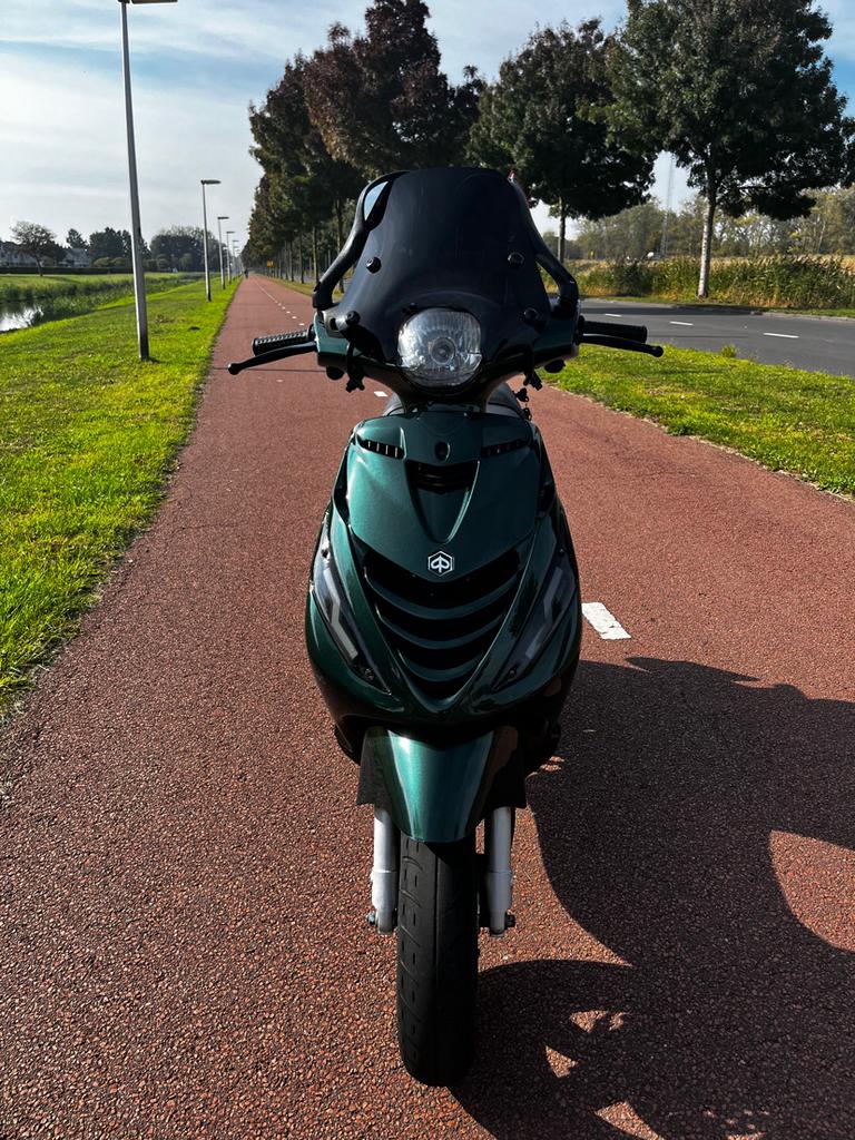 Piaggio zip groen 4t, Fietsen en Brommers, Scooters | Piaggio, Ophalen, Gebruikt, Maximaal 45 km/u, Zip