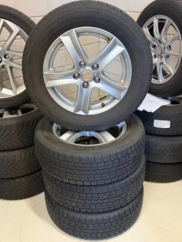 Skoda yeti velgen + winterbanden 215/60R16, Ophalen of Verzenden, 16 inch, 215 mm, Winterbanden
