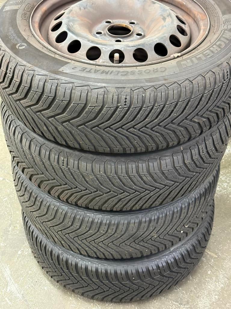 Vw polo Winterbanden op velg origineel 185/65 R15, Ophalen, Gebruikt, 15 inch, Banden en Velgen