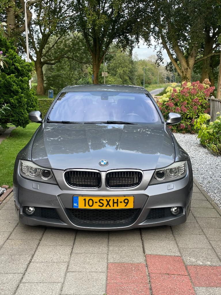 BMW 3-Serie 2.0 I 318 2012 Grijs, Auto's, BMW, Particulier, 3-Serie, ABS, Airbags, Airconditioning, Alarm, Bluetooth, Centrale vergrendeling