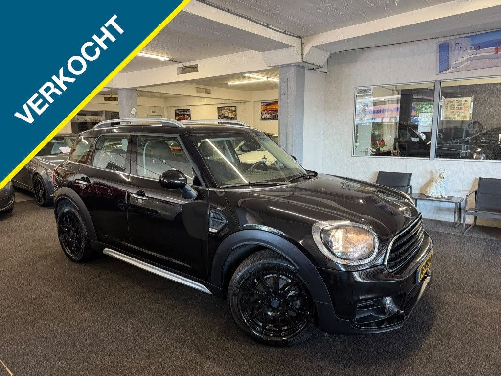 MINI Countryman 1.5 Cooper*Navigatie*Velgen*Parkeersen.*, Auto's, Mini, 136 pk, Gebruikt, Countryman, 715 kg