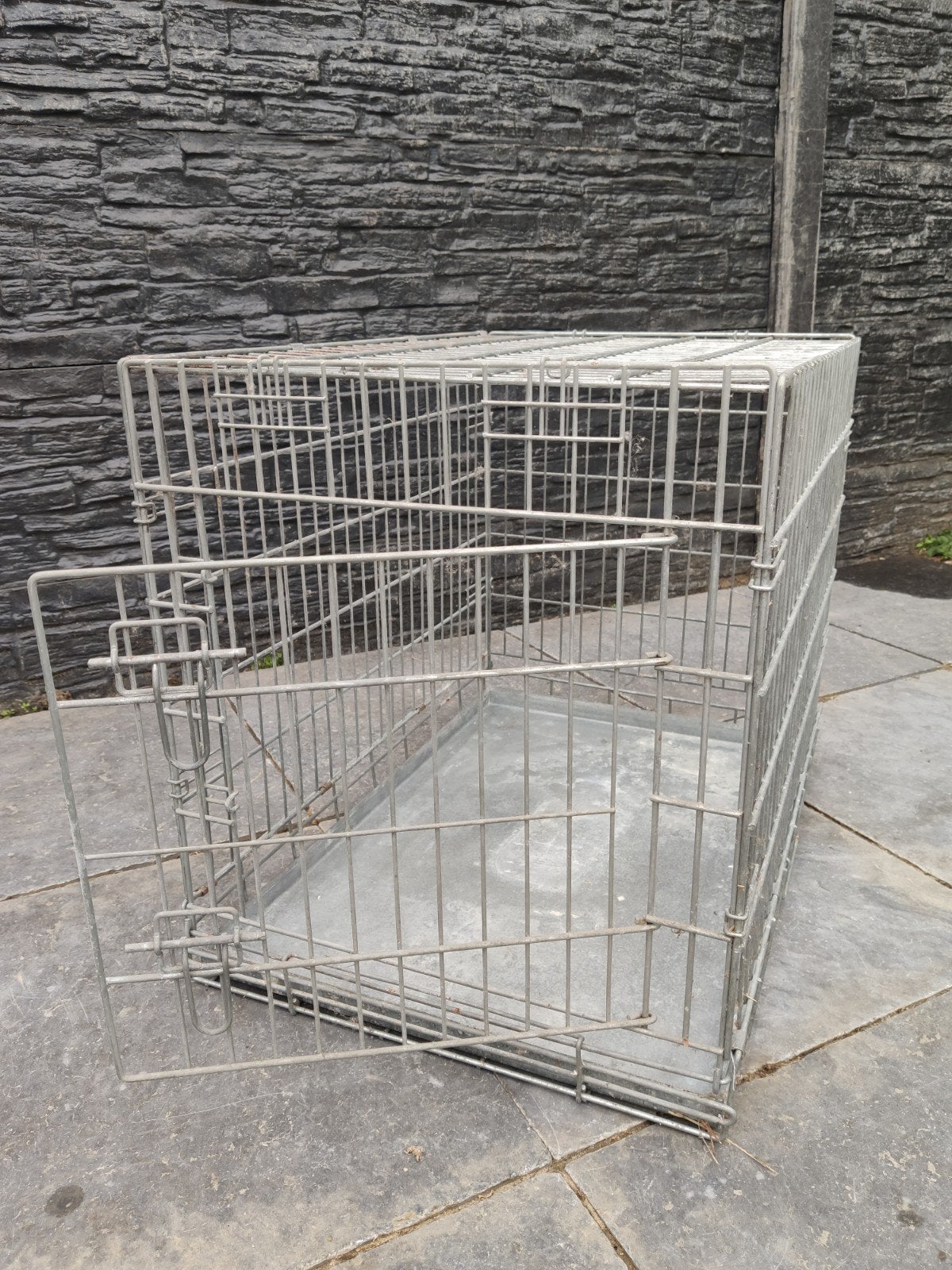 Degelijke honden-/kattenbench, Dieren en Toebehoren, Ophalen, Minder dan 65 cm