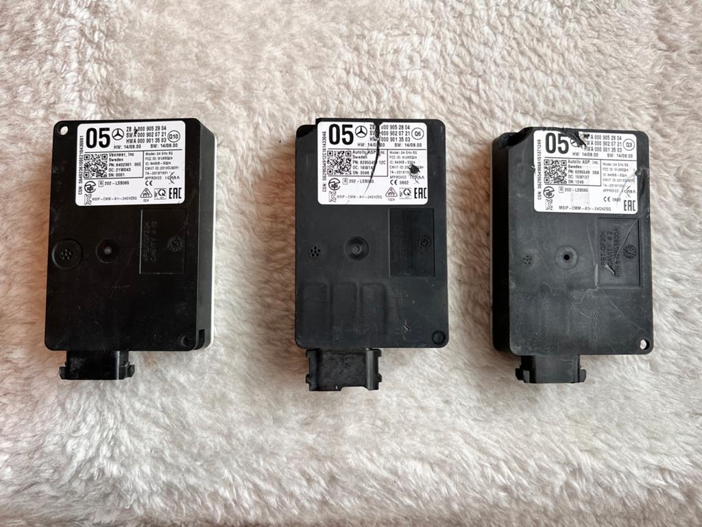 A0009052804 Mercedes-Benz Radar sensor W205 W212 A0009055103, Auto-onderdelen, Elektronica en Kabels, Ophalen of Verzenden, Gebruikt