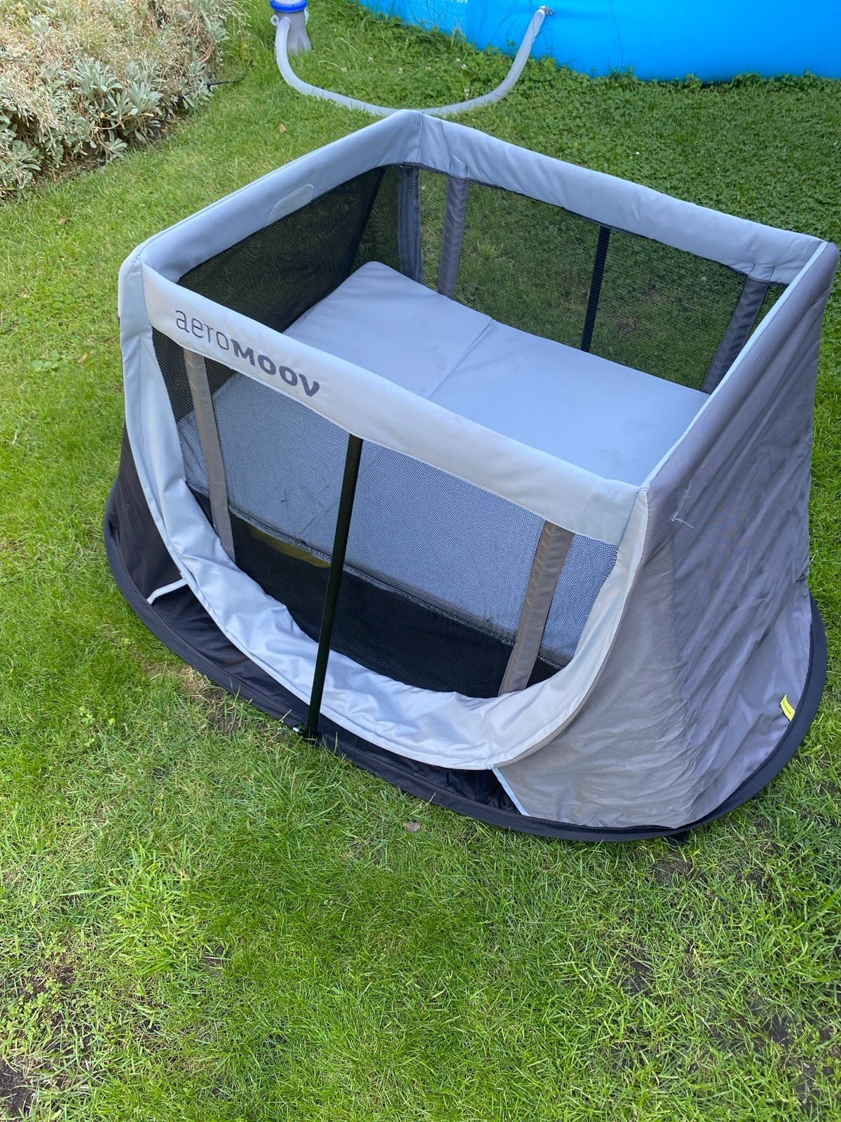 Aeromoov Instant Reisbedje met UV50+ zonnescherm, Ophalen, Zo goed als nieuw, Reisbedje