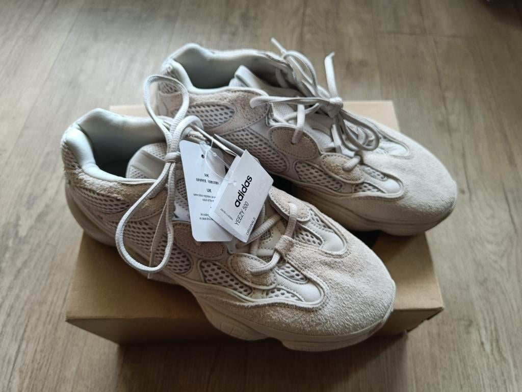 Yeezy 500 Blush, Overige kleuren, Nieuw, Ophalen of Verzenden, Sneakers of Gympen